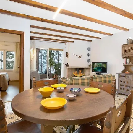 Apartment Pins Mar 13 Palafrugell